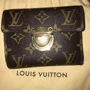 Louis Vuitton women’s wallet